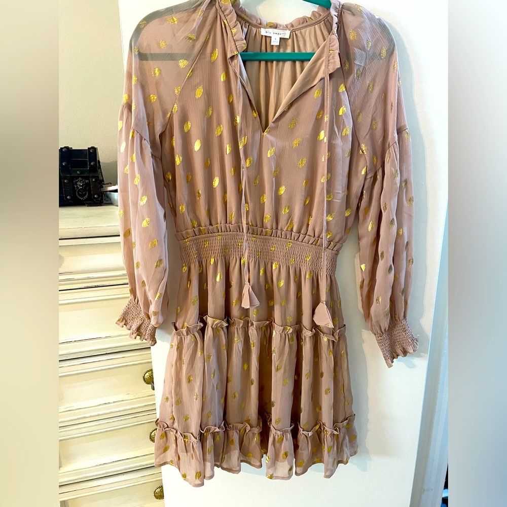Blu Pepper gold foil and tan cinch waist dress.